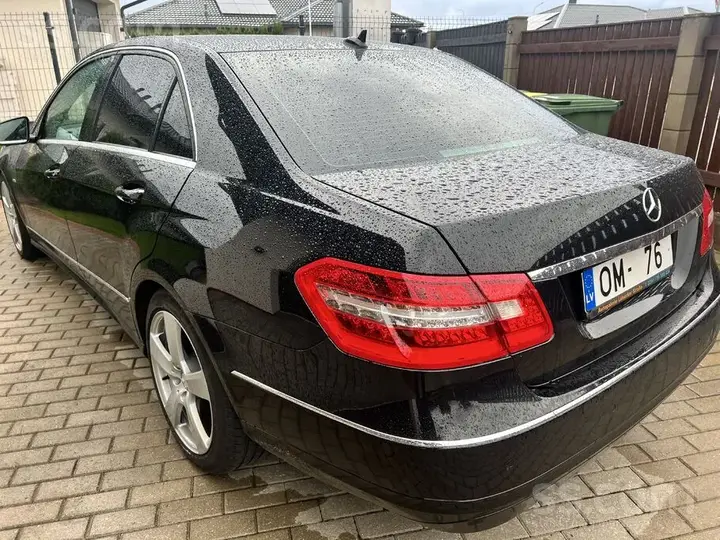 Mercedes-Benz E250 2009 photo 4