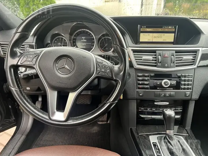 Mercedes-Benz E250 2009 photo 5