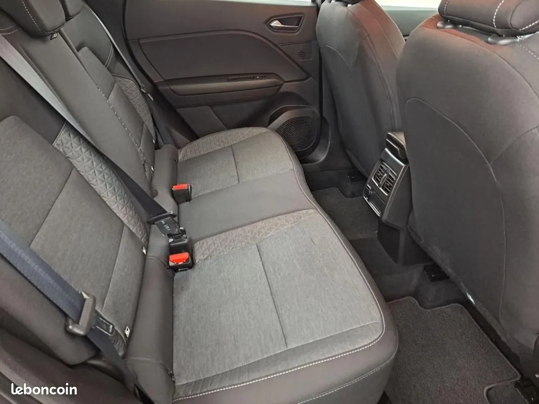 Renault Captur 2022 photo 4
