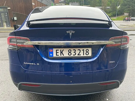Tesla Model X 2018 photo 4