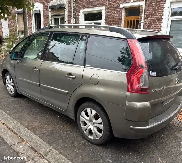 Citroen C4 Picasso 2007 photo 2