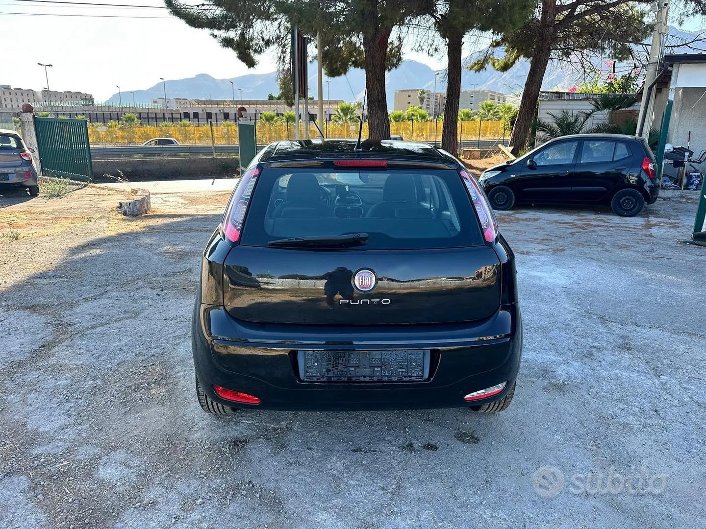 Fiat Punto Evo 2011 photo 5
