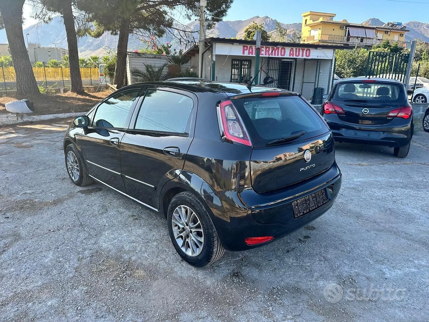 Fiat Punto Evo 2011 photo 4