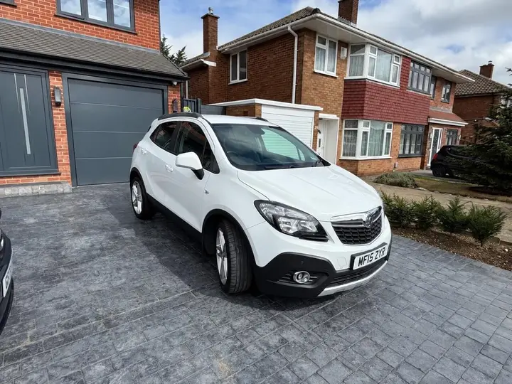 Vauxhall Mokka 2015 photo 2