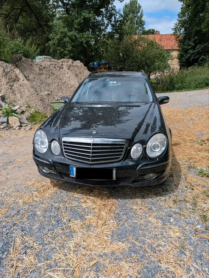Mercedes-Benz E270