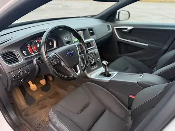 Volvo S60 2014 photo 5