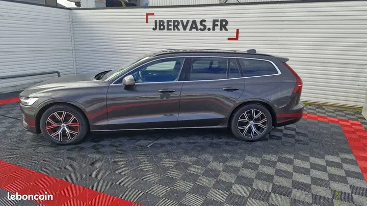 Volvo V60 2022 photo 3