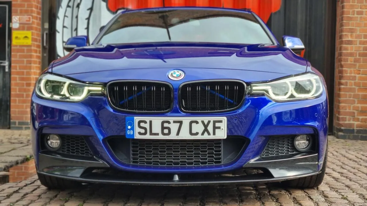 BMW 3 Series 2017 photo 3