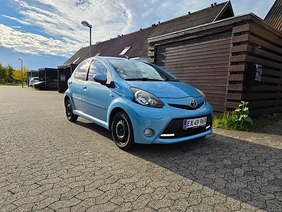 Toyota Aygo 2012 photo 4
