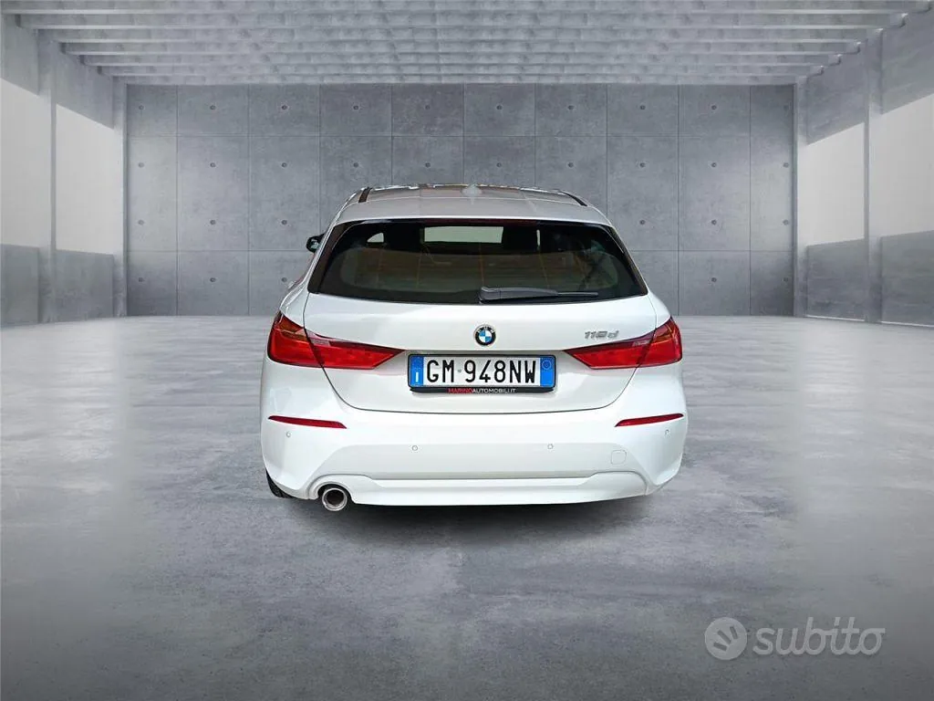 BMW 1 Series 2023 photo 5