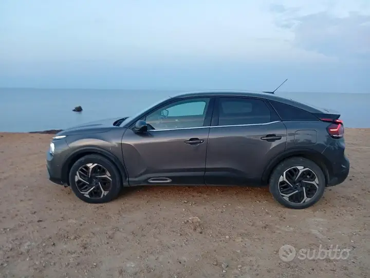 Citroen C4 2022 photo 2