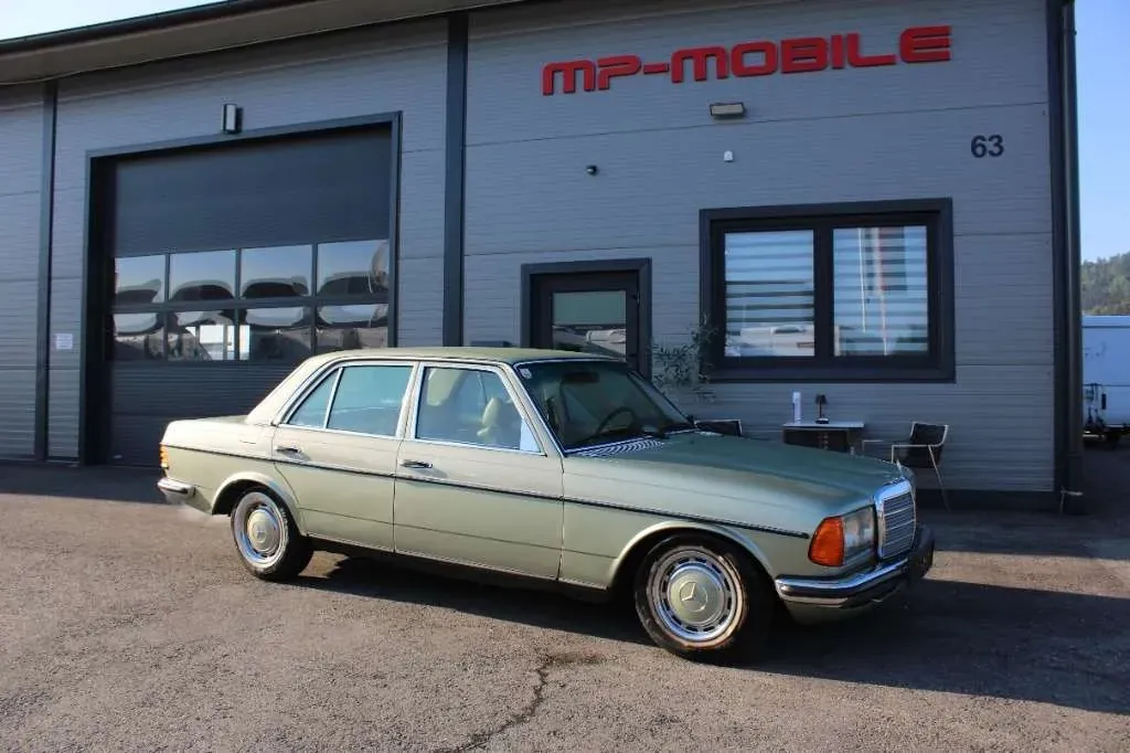 Mercedes-Benz 280