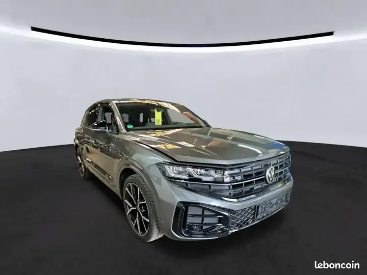 Volkswagen Touareg 2024 photo 3