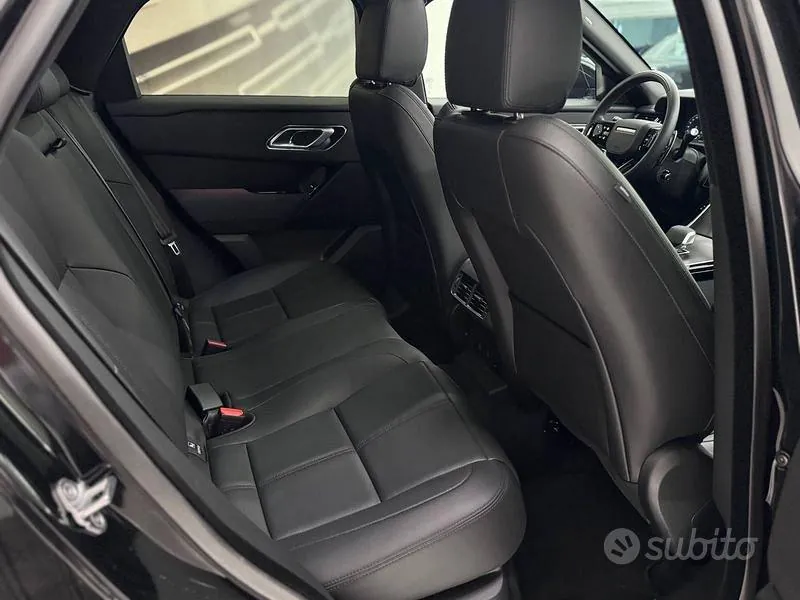 Land Rover Velar 2025 photo 4