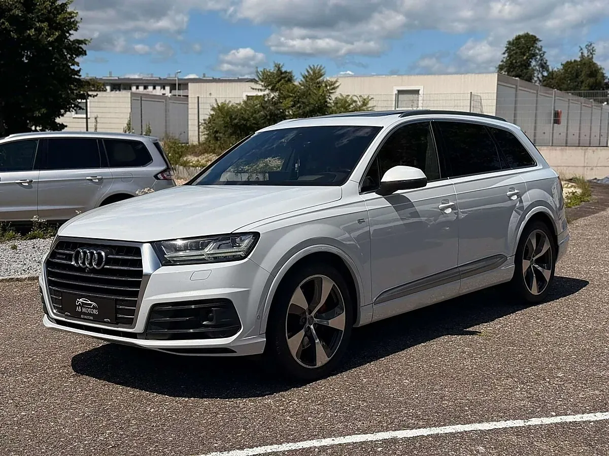 Audi Q7 2015 photo 3
