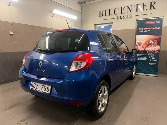 Renault Clio 2012 photo 4