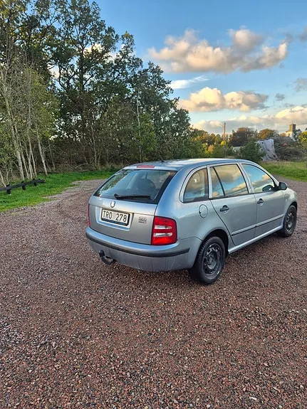 Skoda Fabia 2003 photo 4