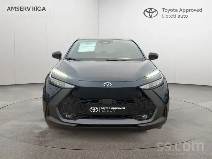 Toyota C-Hr 2025 photo 5