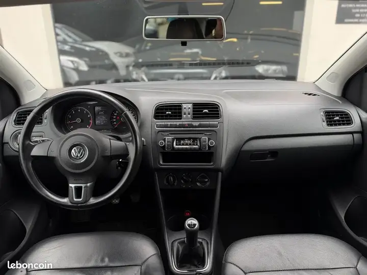 Volkswagen Polo 2012 photo 5