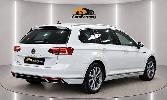 Volkswagen Passat 2020 photo 4