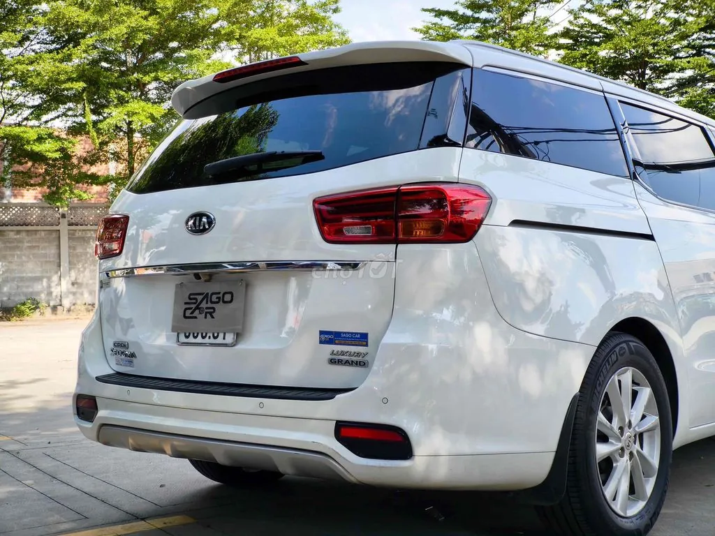 Kia Sedona 2020 photo 4
