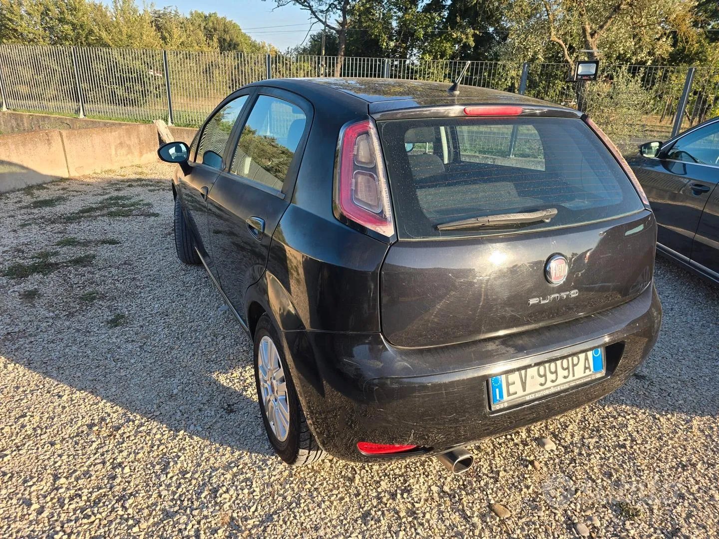 Fiat Punto 2015 photo 2