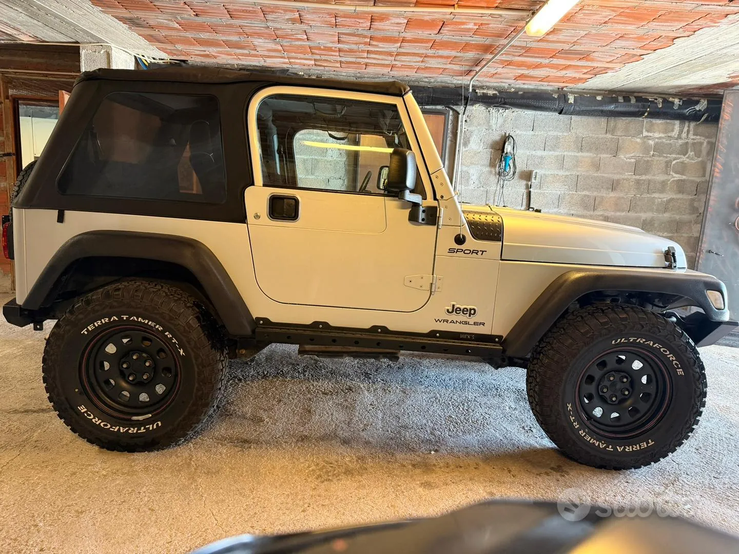 Jeep Wrangler 2005 photo 2