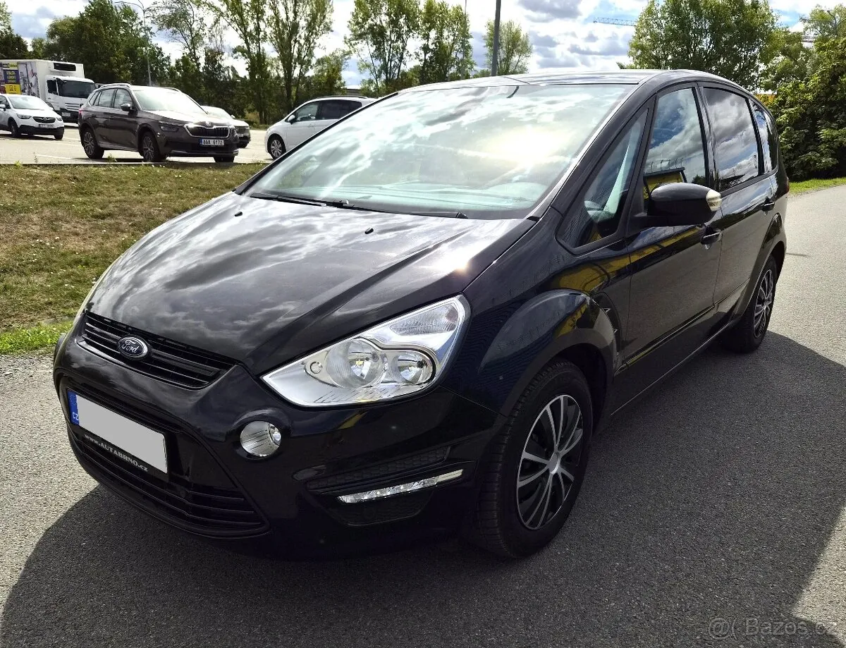 Ford S-Max 2013 photo 3