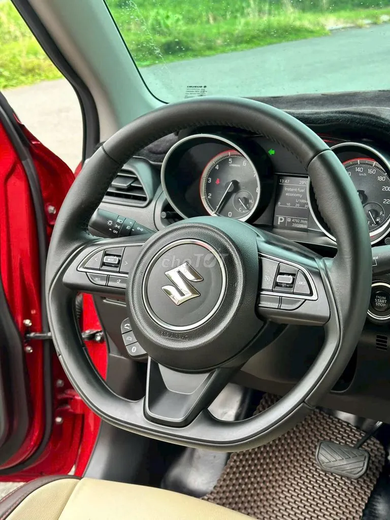 Suzuki Swift 2022 photo 3