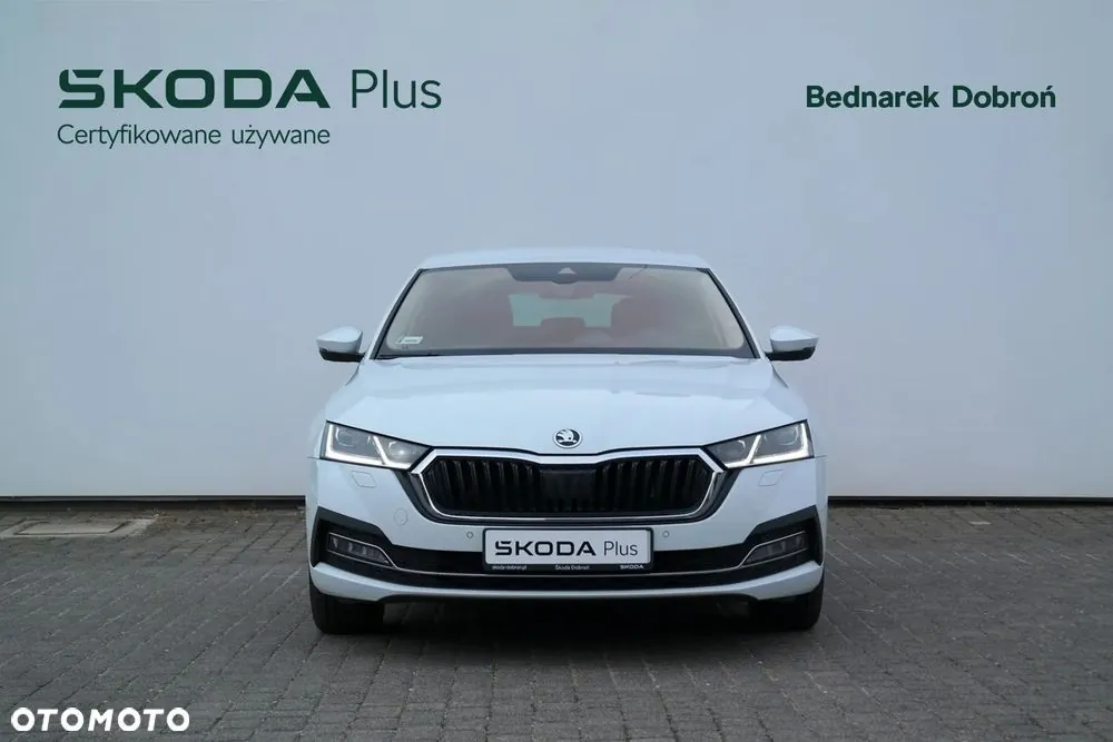 Skoda Octavia 2021 photo 2