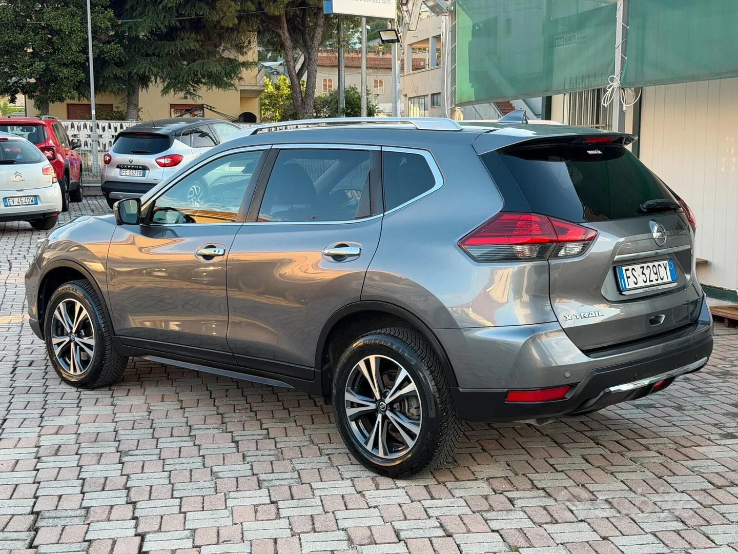 Nissan X-Trail 2018 photo 2
