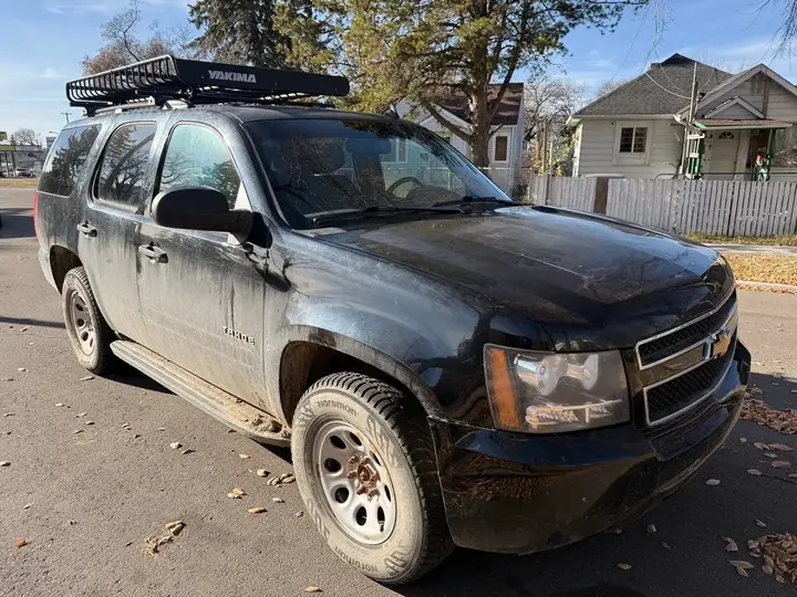 Chevrolet Tahoe 2014 photo 2
