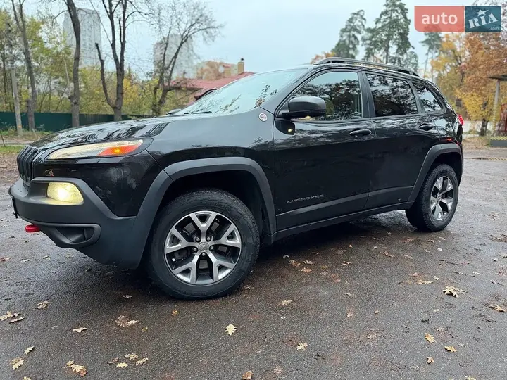 Jeep Cherokee 2015 photo 3