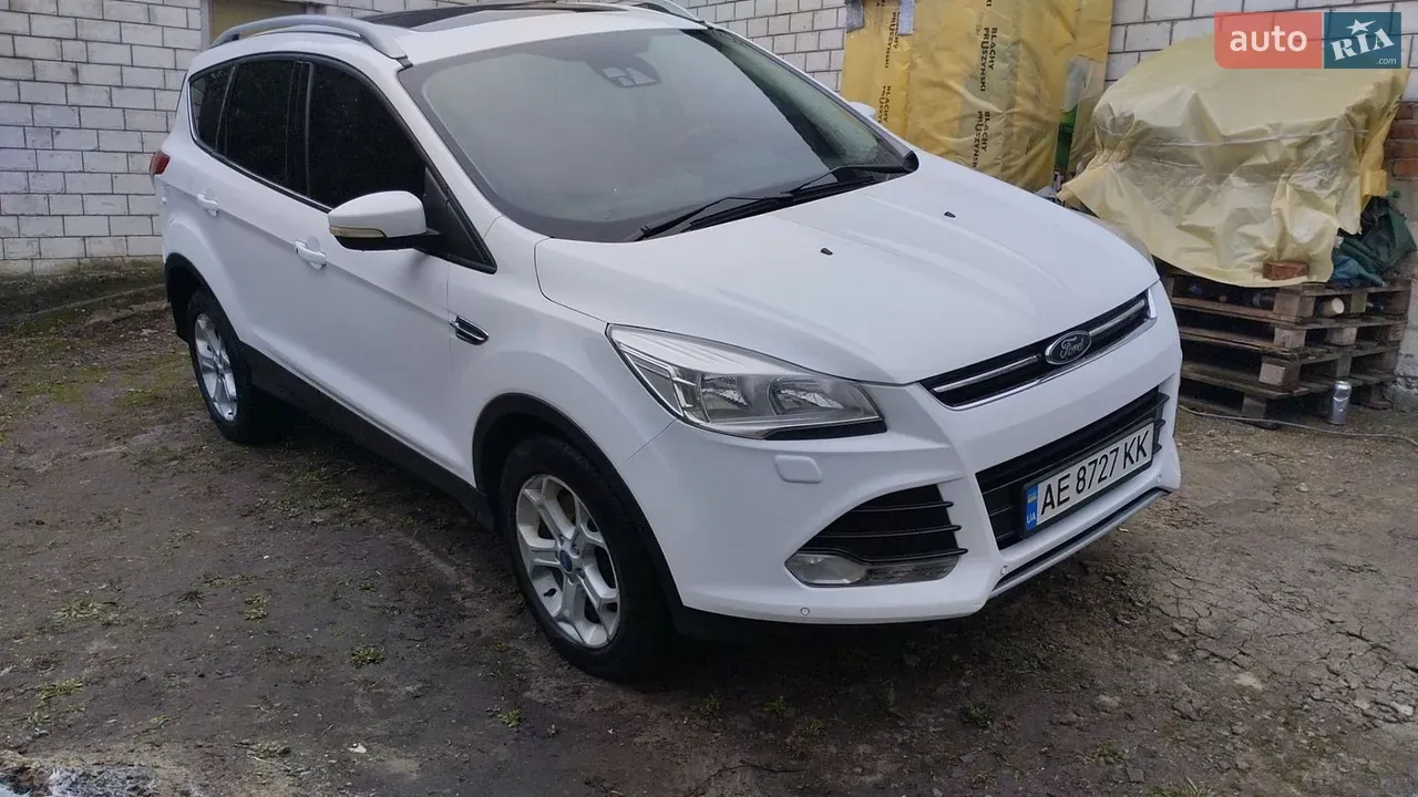 Ford Kuga 2013 photo 2