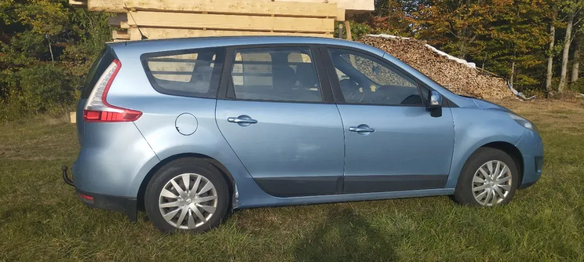 Renault Scenic 2009 photo 2