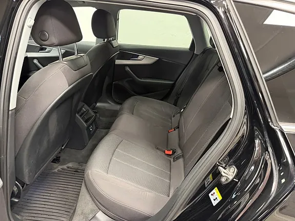 Audi A4 2016 photo 5