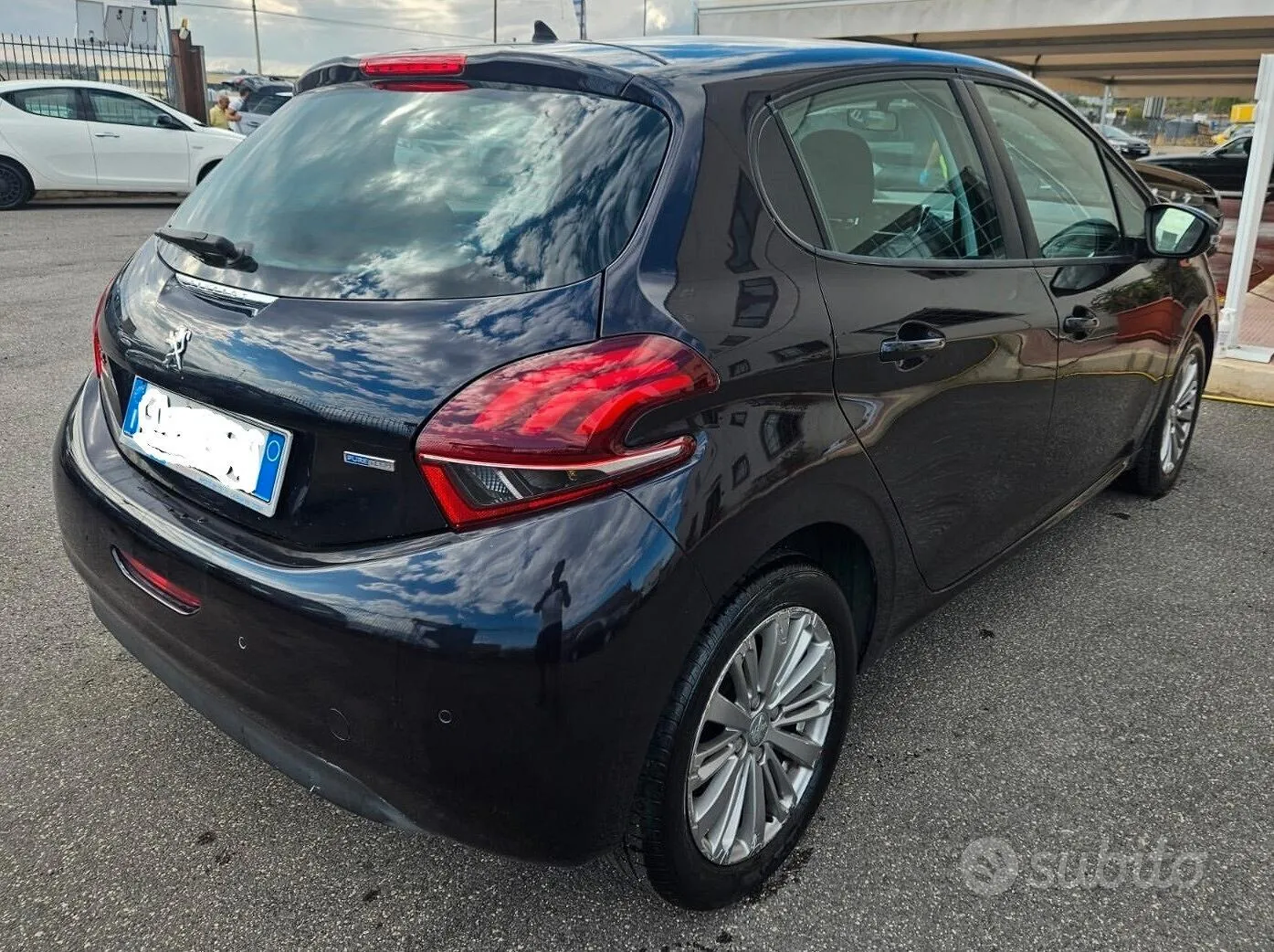 Peugeot 208 2016 photo 2