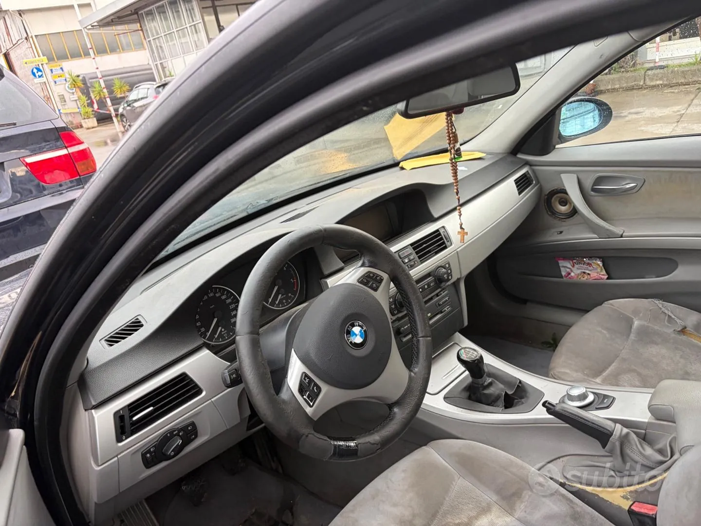 BMW 318 2006 photo 3