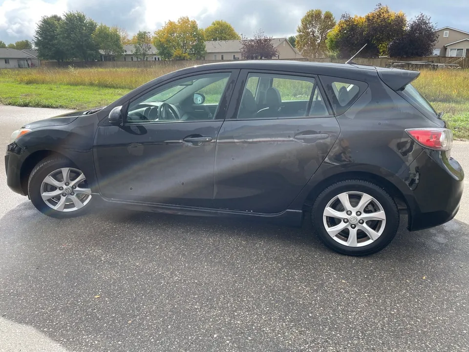 Mazda 3 2011 photo 5
