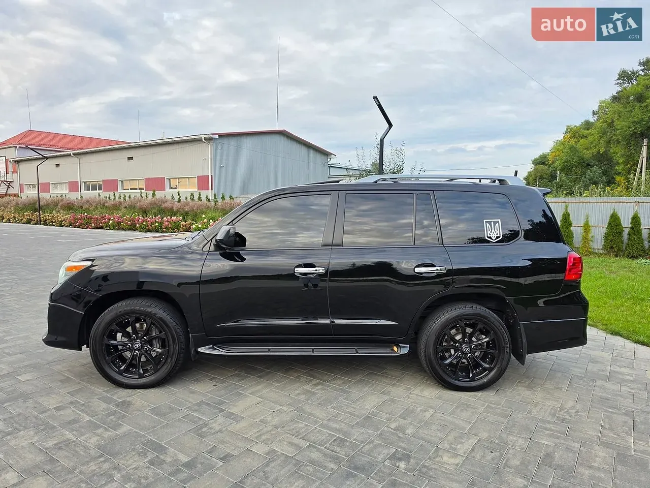 Lexus Lx 2011 photo 5