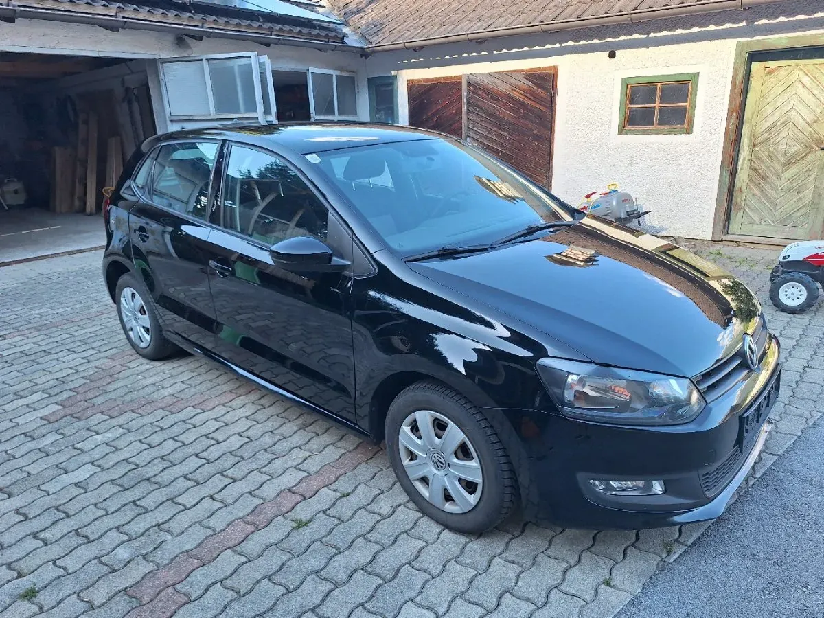 Volkswagen Polo 2014 photo 2