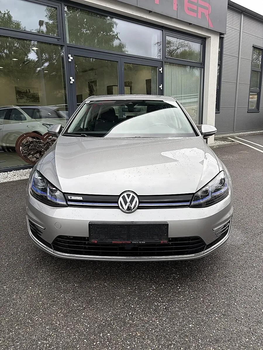 Volkswagen Golf 2017 photo 2