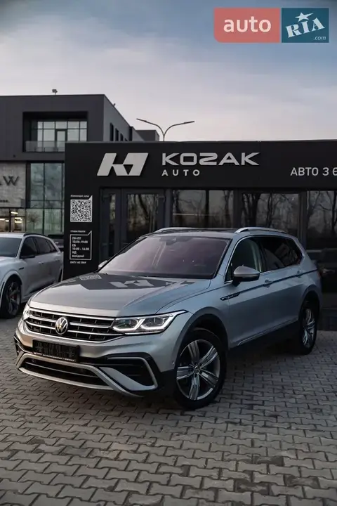 Volkswagen Tiguan Allspace 2022 photo 2