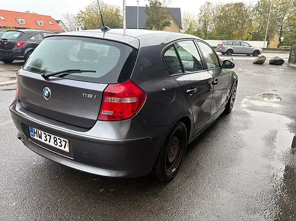 BMW 116I 2008 photo 4