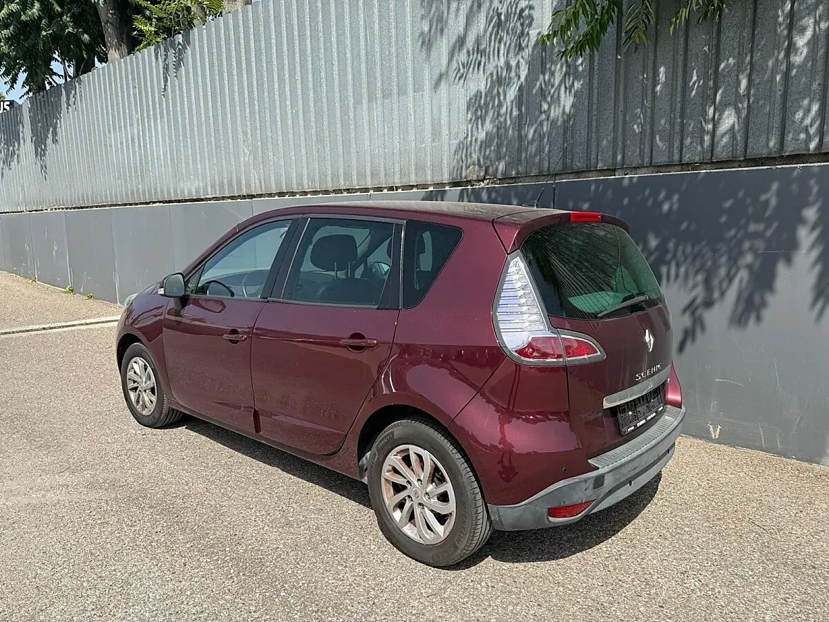Renault Scenic 2014 photo 3