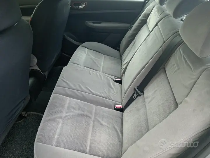 Peugeot 307 2004 photo 4