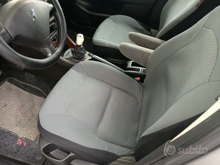 Peugeot 307 2004 photo 3