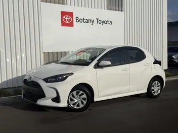 Toyota Yaris 2021 photo 2