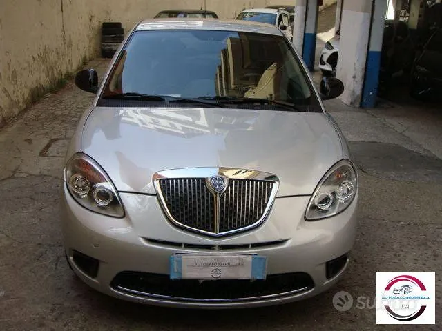Lancia Ypsilon 2011 photo 3
