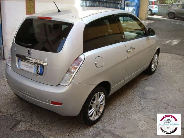 Lancia Ypsilon 2011 photo 4